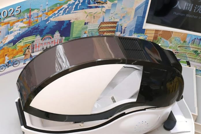 Japonya'da insan yıkama makinesi üretildi