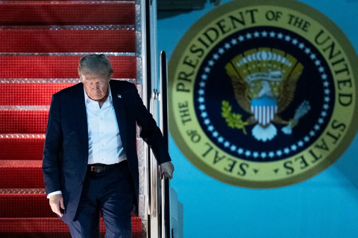 Trump Open To U.S. Security Guarantees For Ukraine