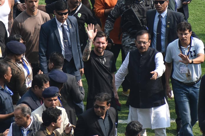 Lionel Messi turu kaosa dönüştü: Stadyum tahrip edildi, organizatör tutuklandı