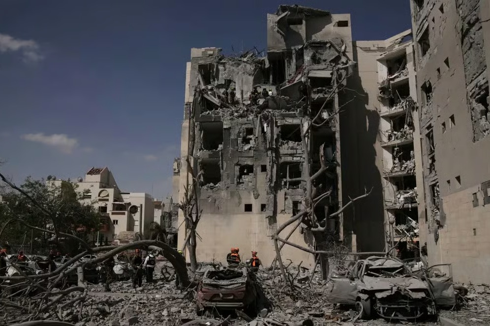 Iran Says Israeli Strikes Continued Past Ceasefire Deadline