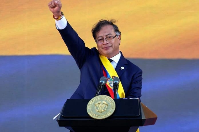 Petro'dan Trump'a zehir zemberek yanıt: "Kaba ve cahilsiniz"