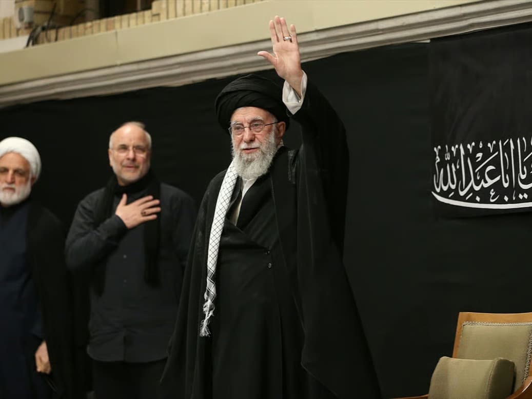 Saldırılardan sonra ilk kez halkın karşısında