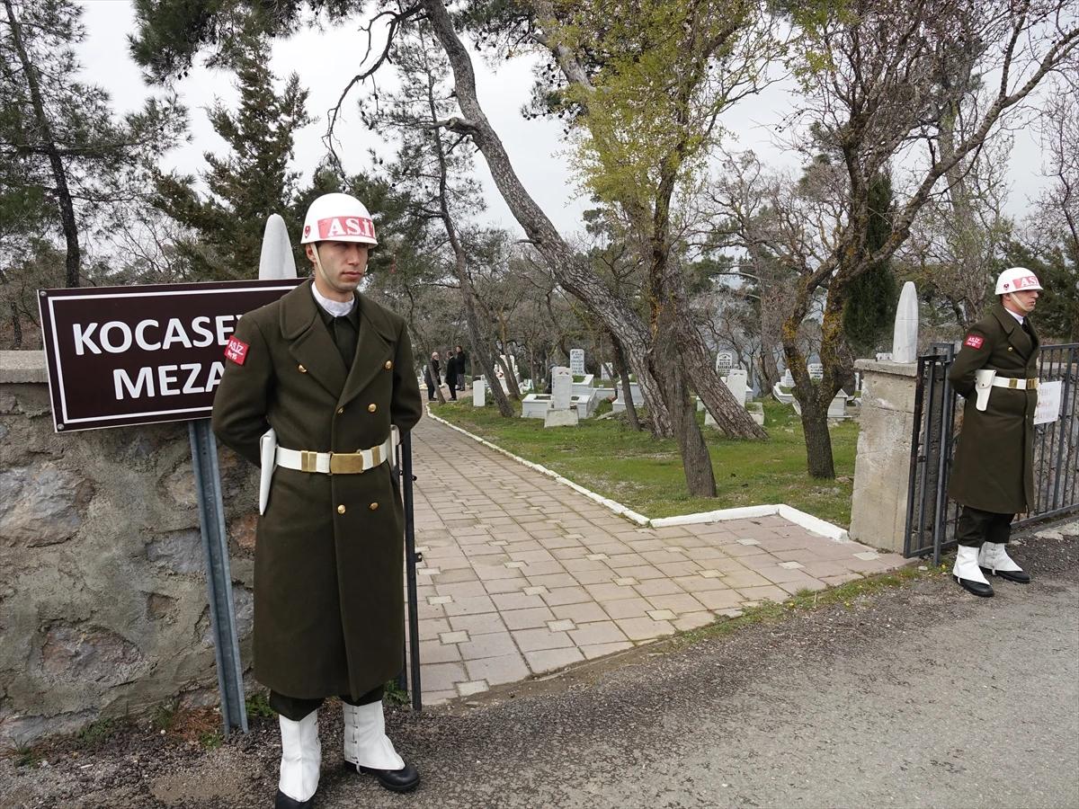 Çanakkale kahramanı Seyit Onbaşı zaferin 111. yılında kabri başında anıldı