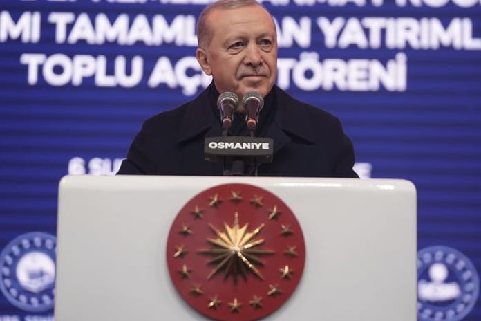 Cumhurbaşkanı Erdoğan’dan "Küllerimizden yeniden doğduk" mesajı