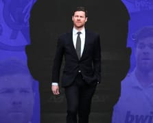 Xabi Alonso, futbolculuktan sonra teknik direktör olarak Real Madrid'e geri döndü