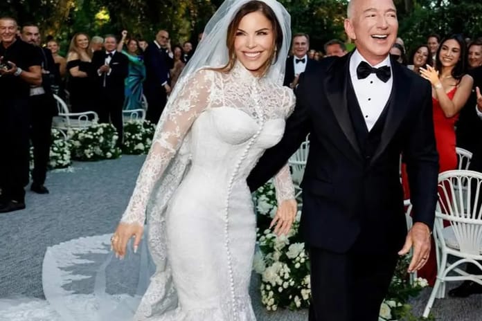 Bezos'un Venedik’teki “yılın düğünü” çevrecilerden ve yerel halktan tepki aldı