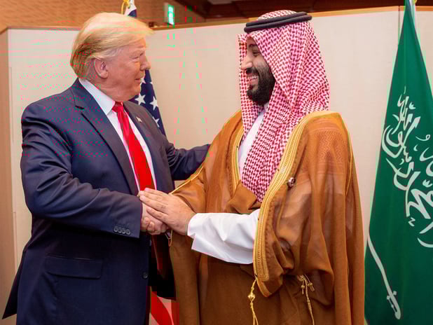 Trump Suudi Arabistan'ı "NATO üyesi olmayan müttefik" olarak tanımladı