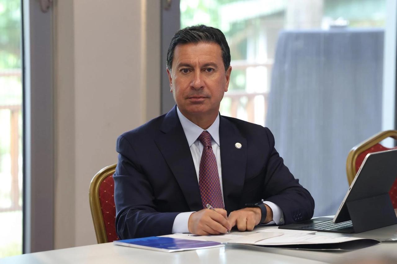 Muğla Büyükşehir Belediye Başkanı Ahmet Aras Türk bayrağı açıklaması
