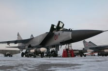 Rusya yeni nükleer başlıklı hava-hava füzeleri sahaya sürüyor