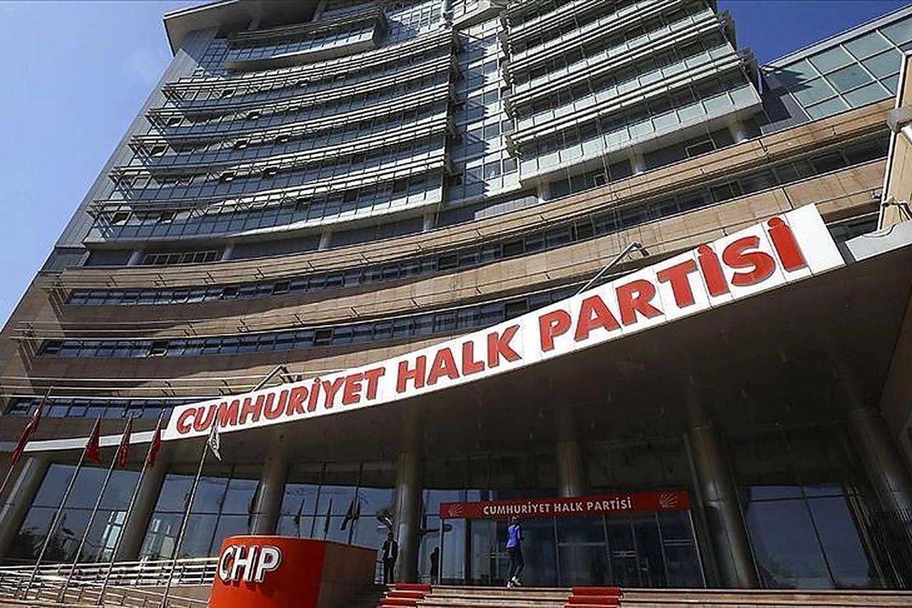 CHP’de tepe yönetimi değişiyor