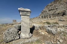 Sillyon Antik Kenti'nde Romalı hayırsever Menodora'nın mezarı bulundu