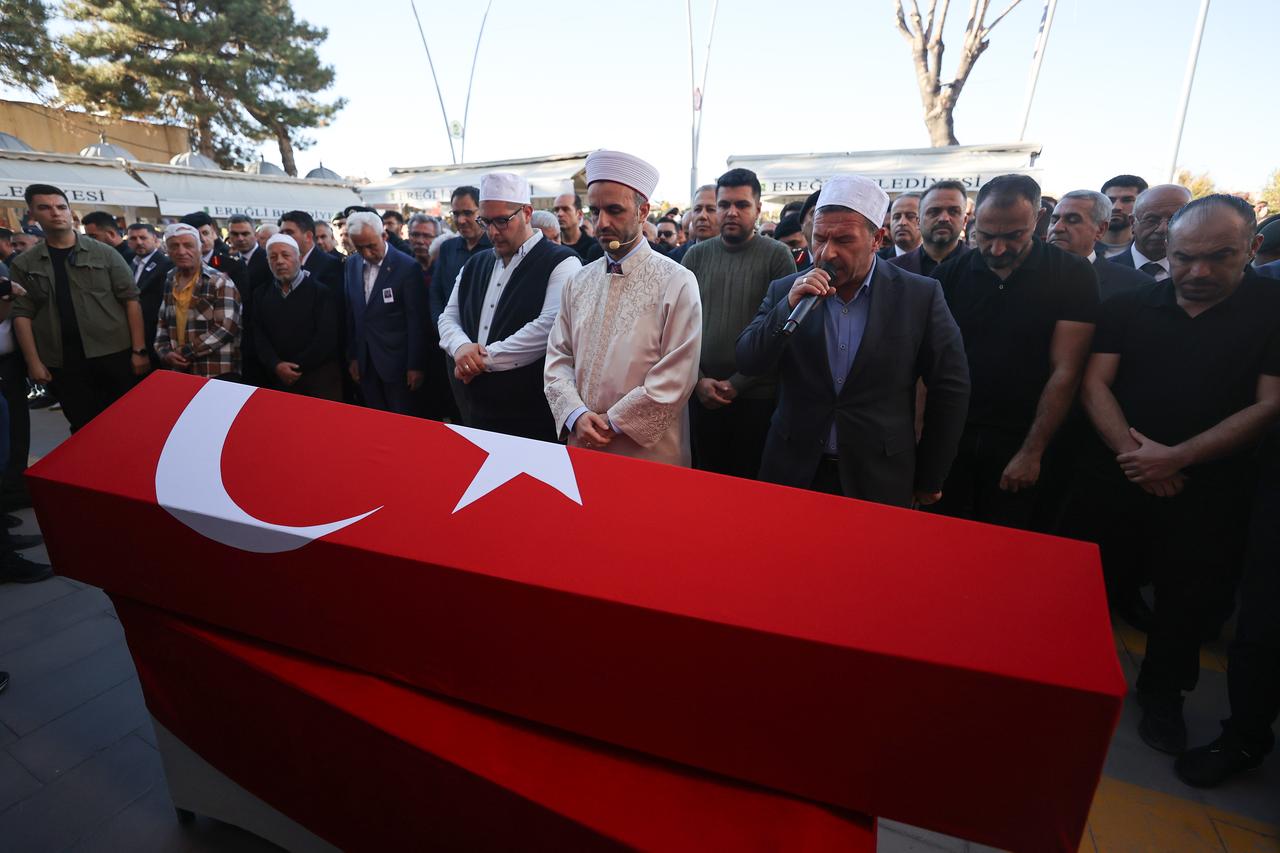 Jandarma Tuğgeneral Selami Akşit son yolculuğuna uğurlandı