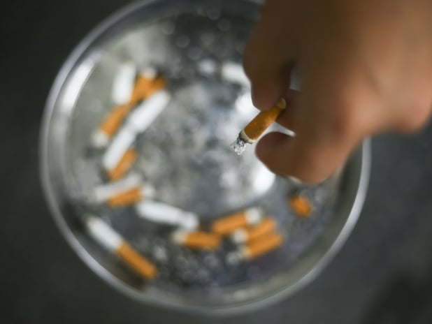 Yeni tütün yasakları yolda: Kafe, park ve plajlar sigarasız olacak