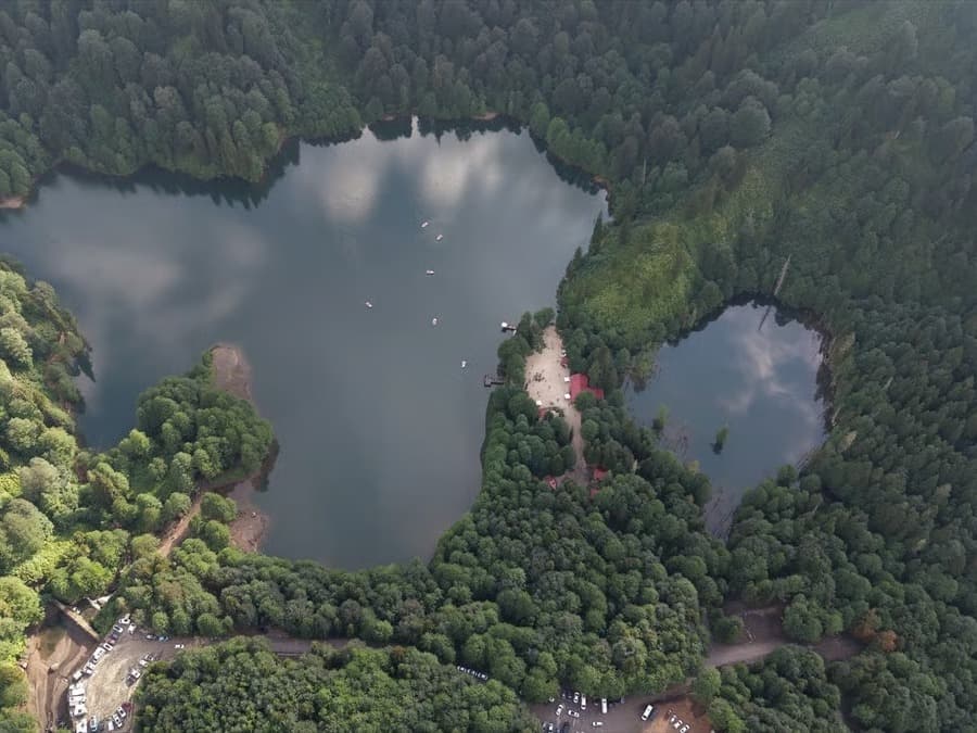 Borçka Karagöl Tabiat Parkı'na ziyaretçi akını