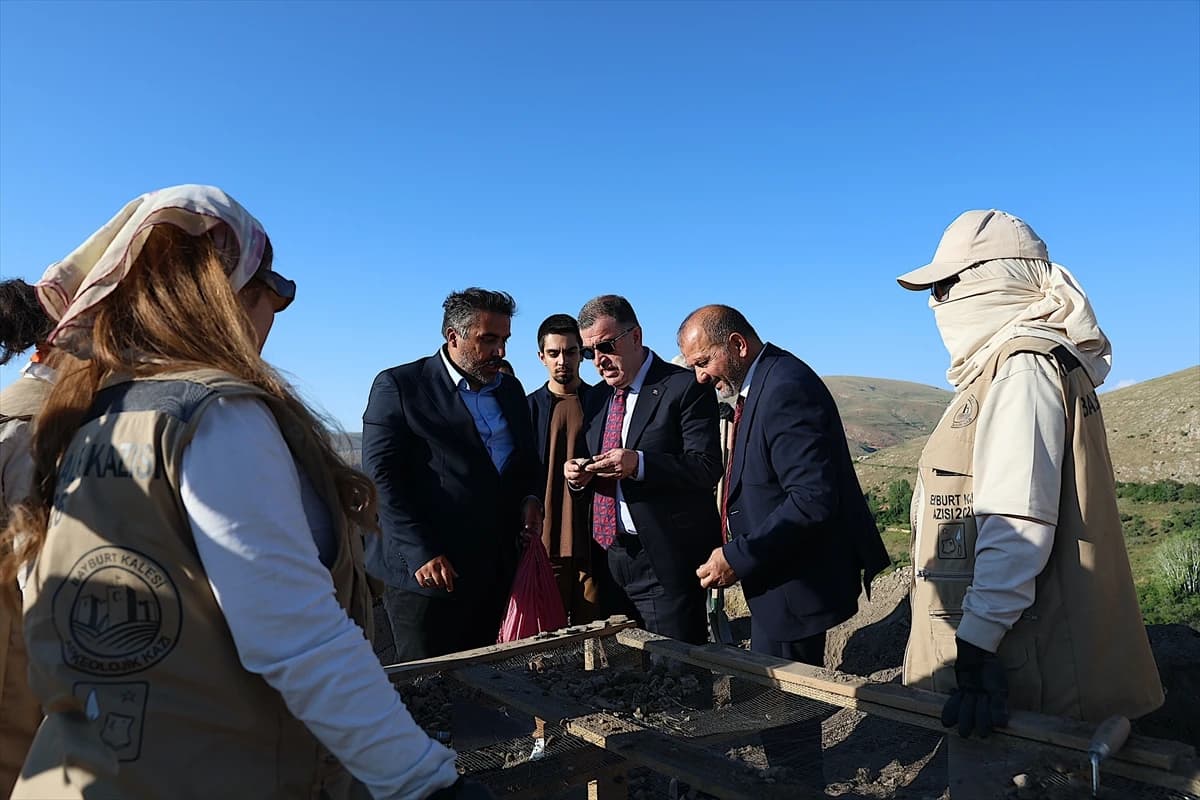 Bayburt Kalesi yeni keşiflere gebe