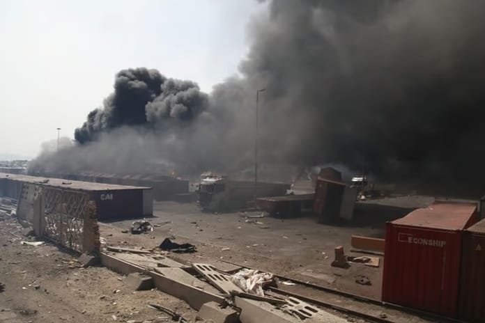 İran'ın Bandar Abbas Limanı'nda yeniden patlamalar meydana geldi