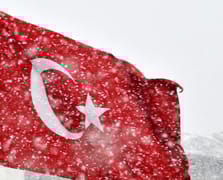 Türkiye yılın ilk gününde buz kesti: Kar, fırtına ve çığ uyarısı