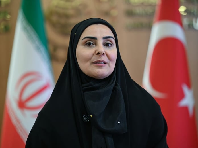 İran Tahran’daki aşırı nüfusu azaltmak için Mekran’ı yeni merkez yapmayı planlıyor