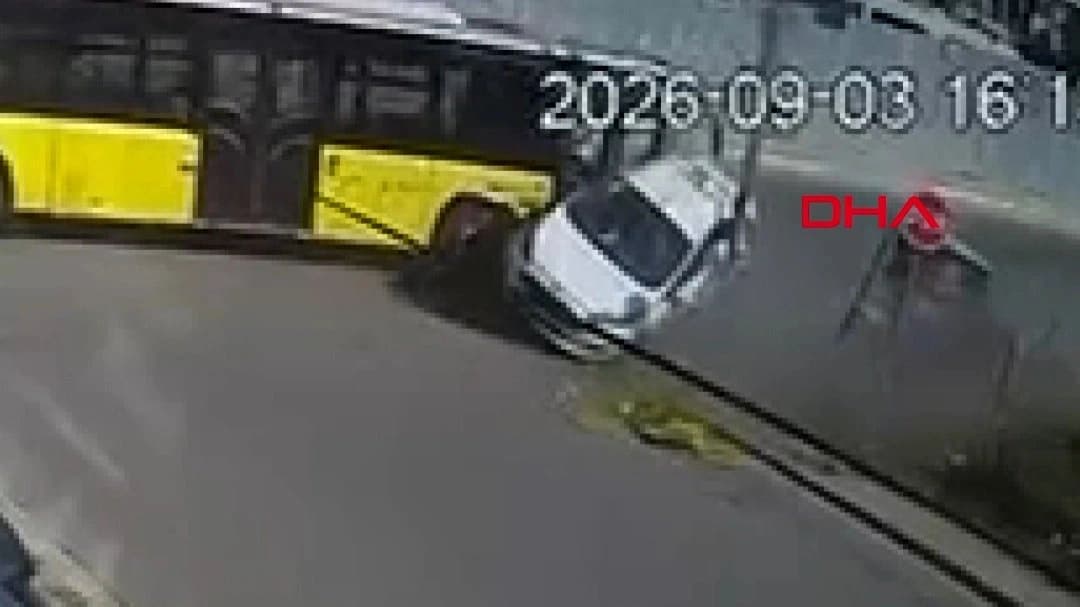 Sultanbeyli’deki İETT kazası kamerada: 1’i bebek 4 yaralı