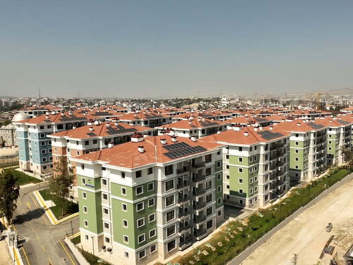 Hatay'da 576 konut hak sahiplerine teslim edildi