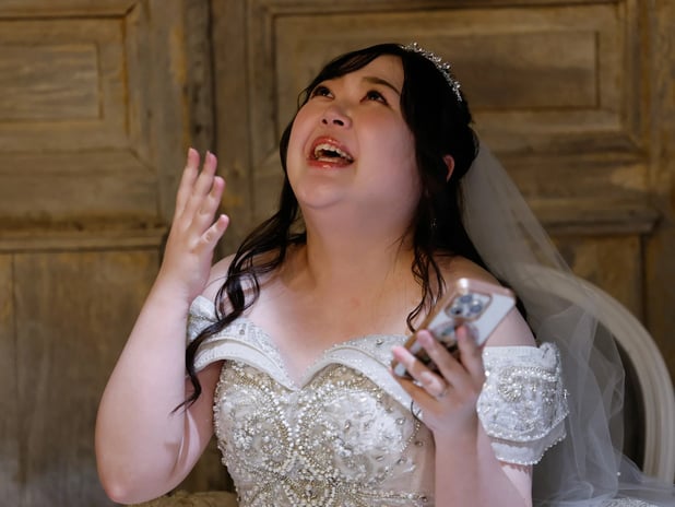 Japon kadın yapay zekaya gelin oldu