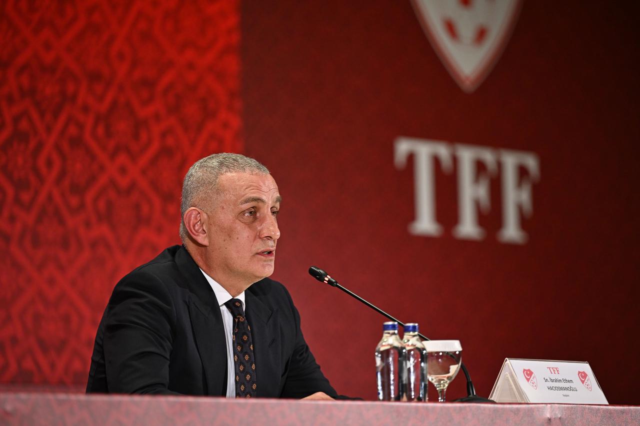 TFF Başkanı Hacıosmanoğlu'ndan net açıklama: "Futbolda deprem var, temizlik herkesi kapsayacak!"