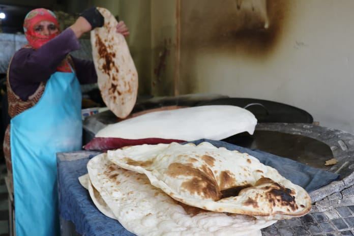 Lavaş piyasasını ele geçirmek istediler: Mersin’de organize suç örgütüne operasyon!