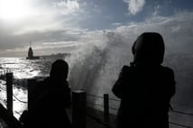 Şiddetli fırtına İstanbul'u vurdu 