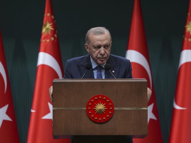 Cumhurbaşkanı Erdoğan: İstanbul siyasi ikbal heveslerinize kurban edilecek şehir değildir