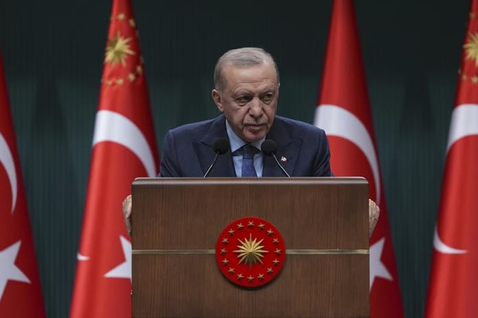 Cumhurbaşkanı Erdoğan: İstanbul siyasi ikbal heveslerinize kurban edilecek şehir değildir