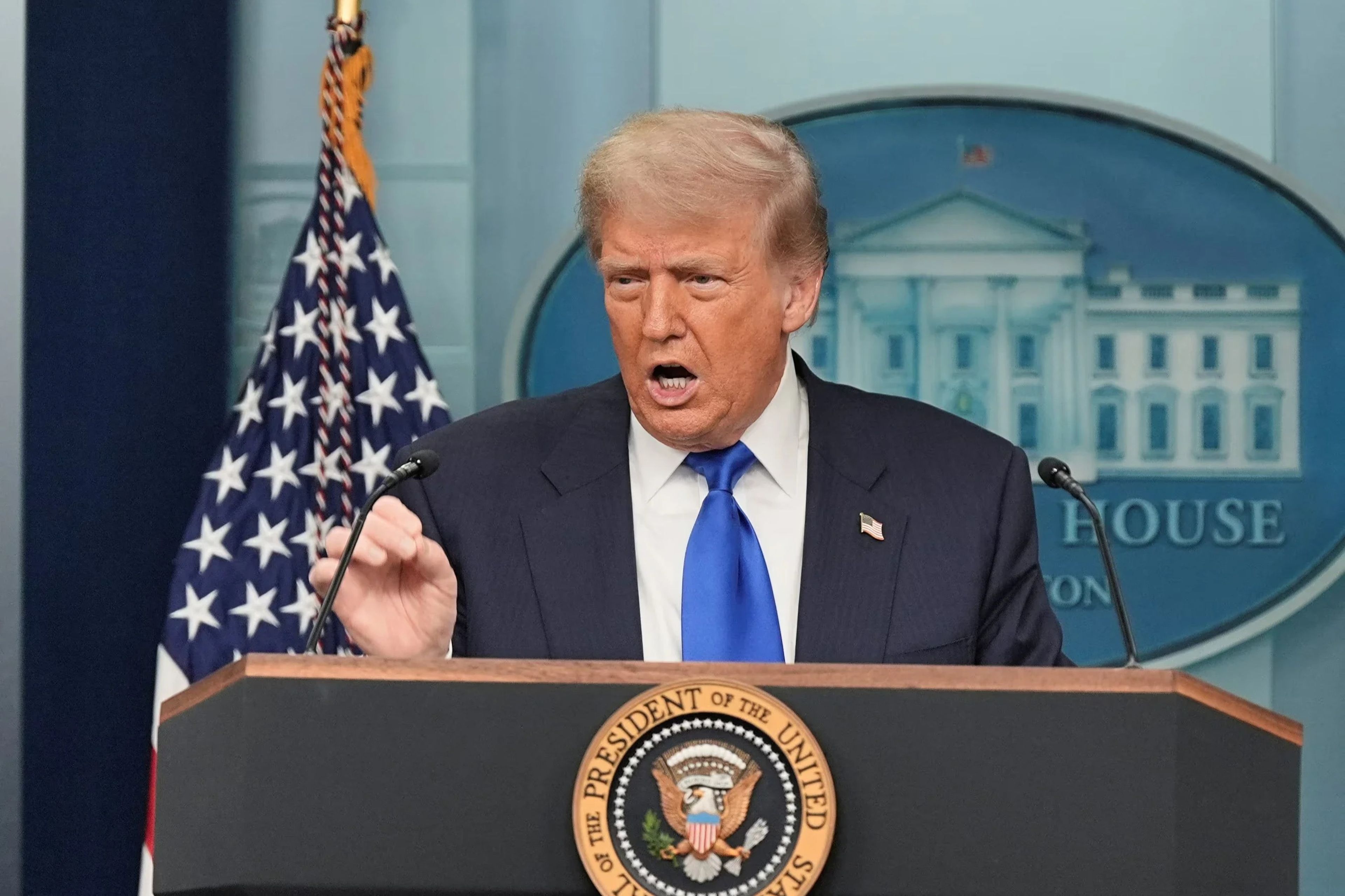 Hamaney'e öfkelenen Trump'tan sert İran çıkışı