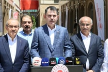 Bakan Kurum'dan Özgür Özel'e tepki: İftiraları saygısızlıktır