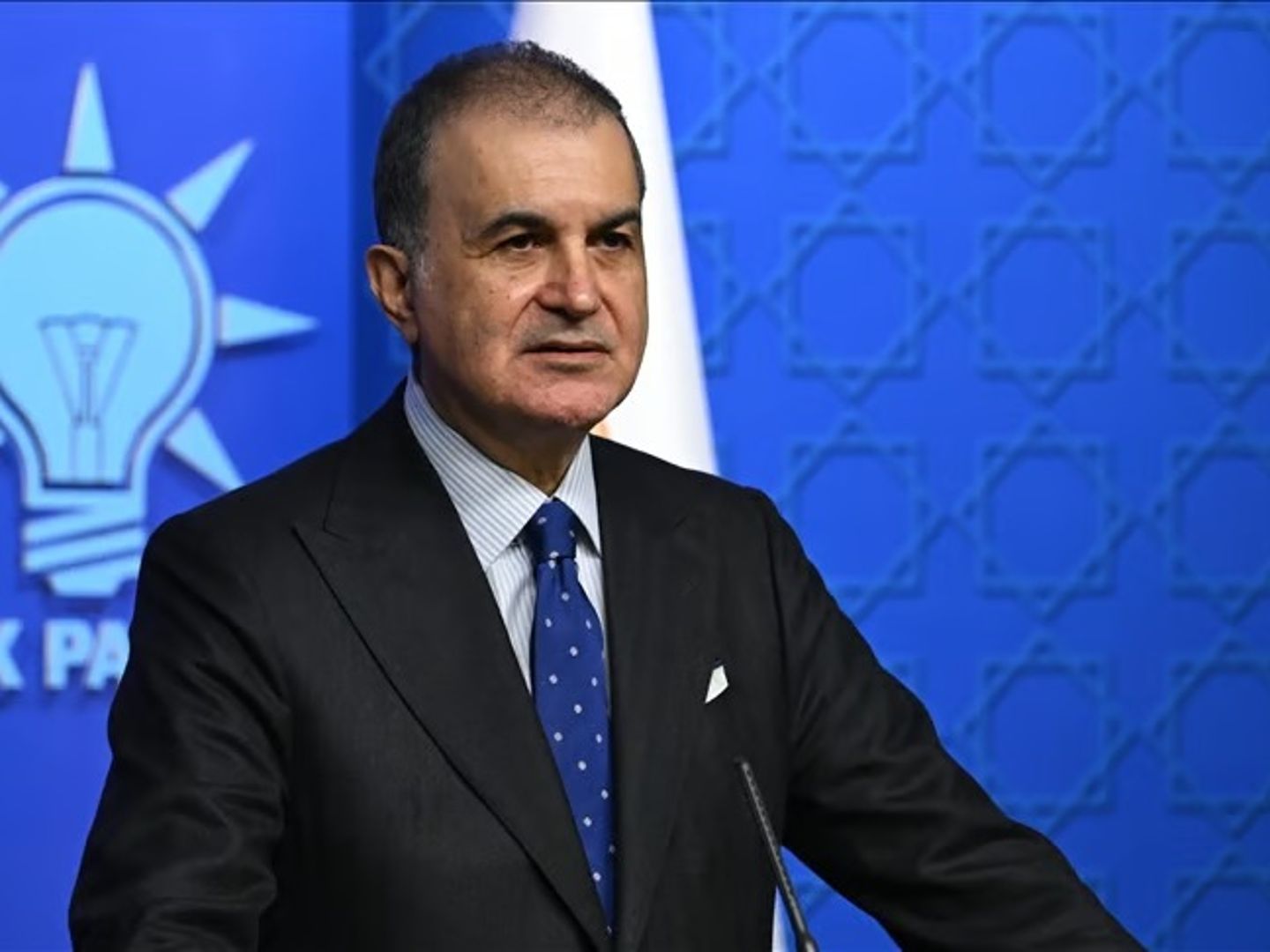 Ömer Çelik'ten Terörsüz Türkiye kapsamında PKK'nın silahlarını imha etmesine ilişkin açıklamalar
