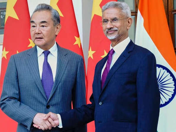 Hindistan ile Çin 5 yıl aradan sonra sınır ticaretine başlıyor