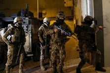 İstanbul'da DEAŞ operasyonu! 8 adrese baskın