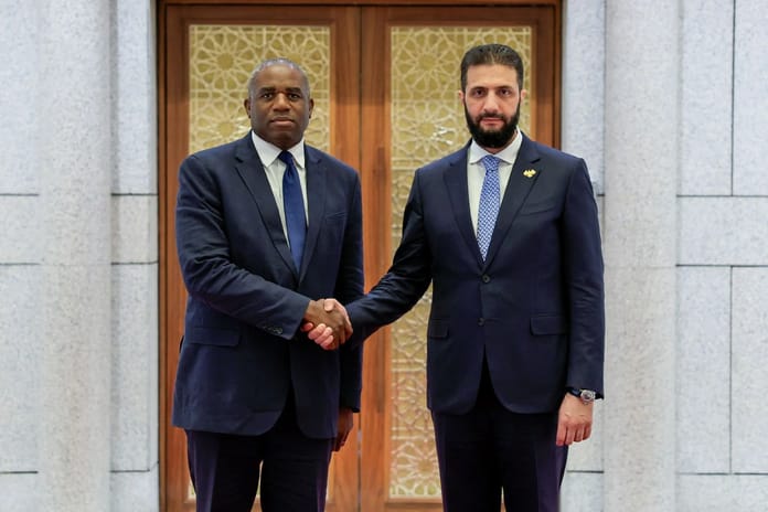 İngiltere 14 yıl sonra Suriye ile diplomatik ilişkileri yeniden başlattı