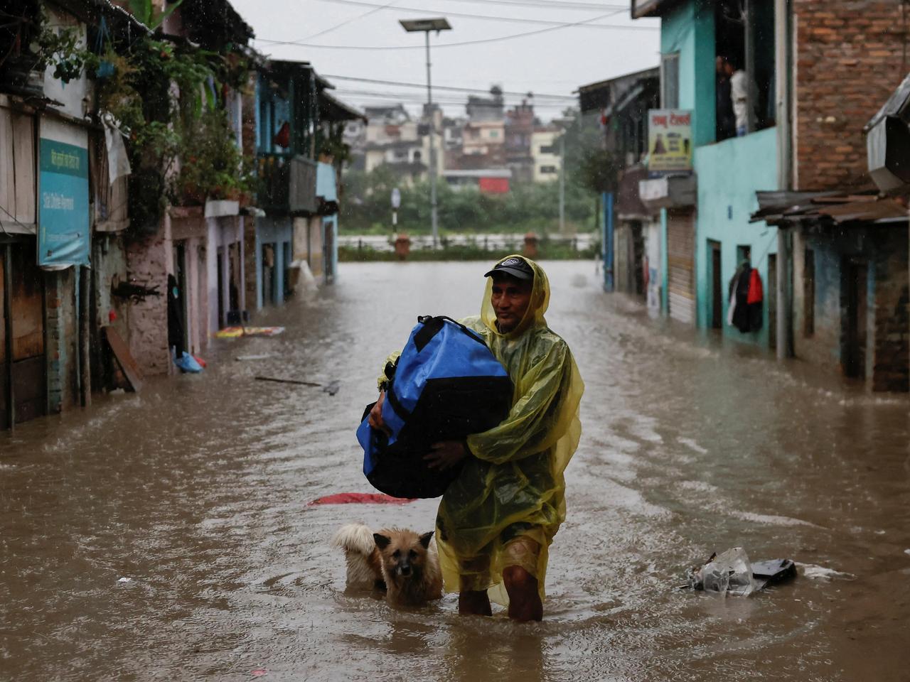 Hindistan'da sel felaketi can aldı