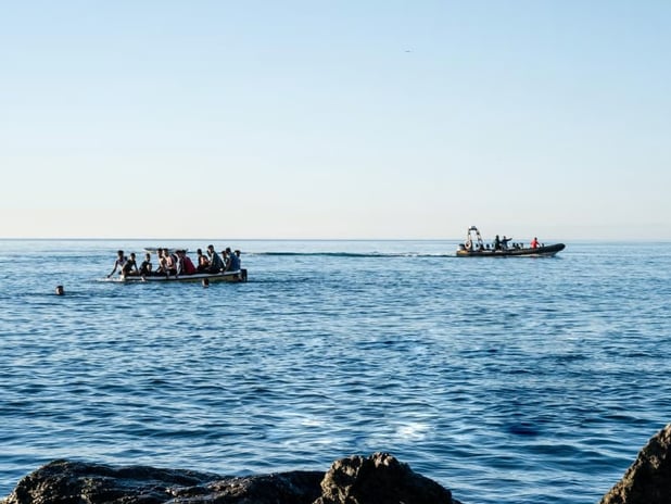 İspanya’da göçmen teknesinde 50 kişi kayboldu 19 kişi tutuklandı