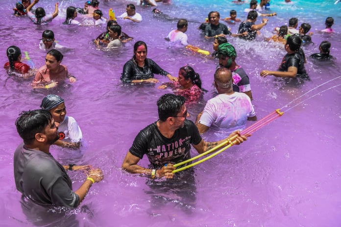 Sınırların kalktığı an: "Hepimiz biriz"
