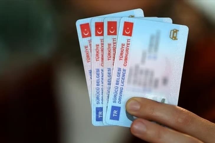 1.9 milyon eski tip ehliyet için indirimli yenilemede son hafta