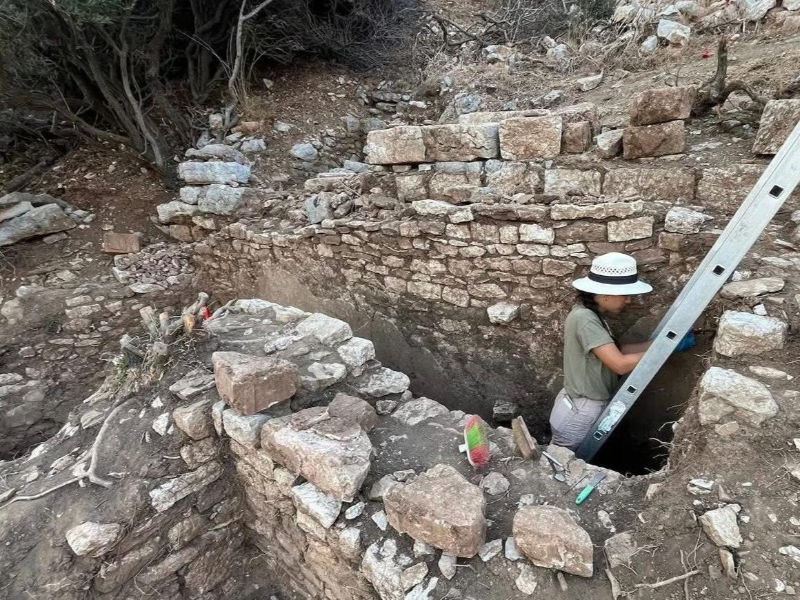 Amos Antik Kenti'nde 2300 yıllık duvarlar