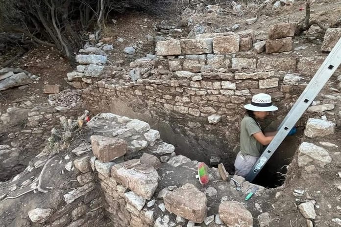 Amos Antik Kenti'nde 2300 yıllık duvarlar keşfedildi