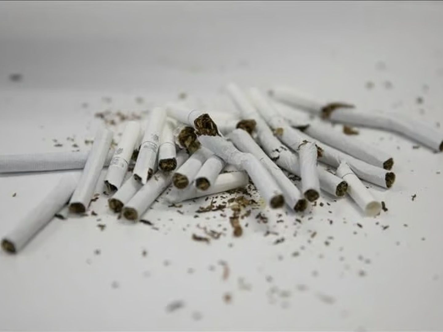 Sigarayla mücadelede yeni öneri: Paketi 300 olmalı