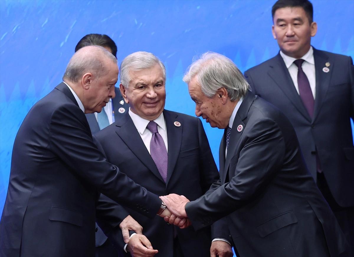 Mirziyoyev ve Guterres ile samimi sohbet
