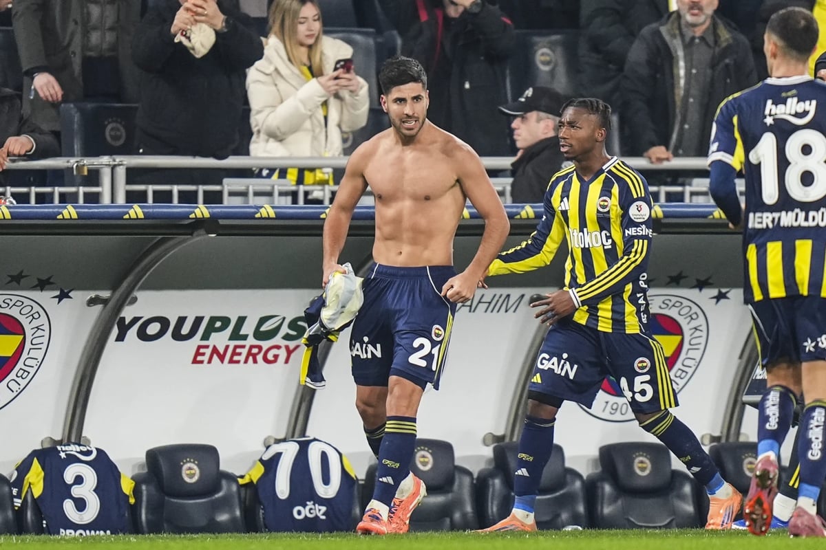 Marco Asensio gol sevinci yaşıyor