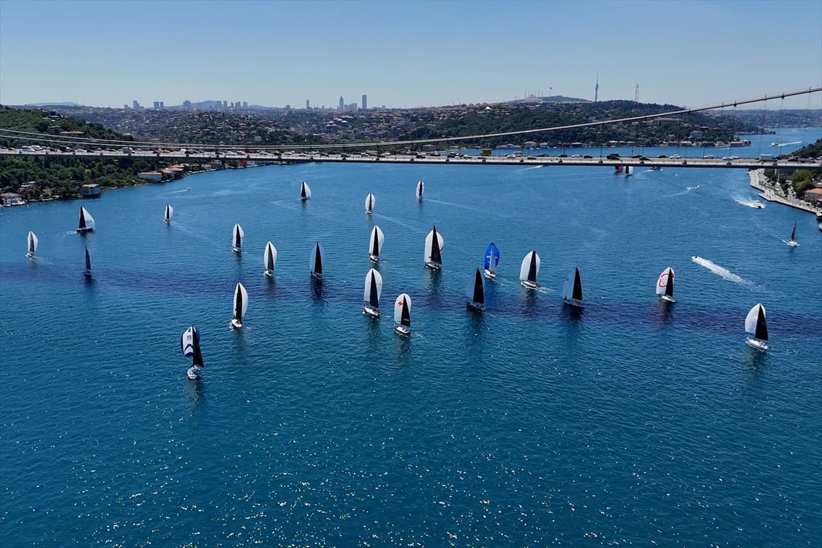 "Yelkenler Fora!" | 55. Deniz Kuvvetleri yat yarışı İstanbul'dan start aldı