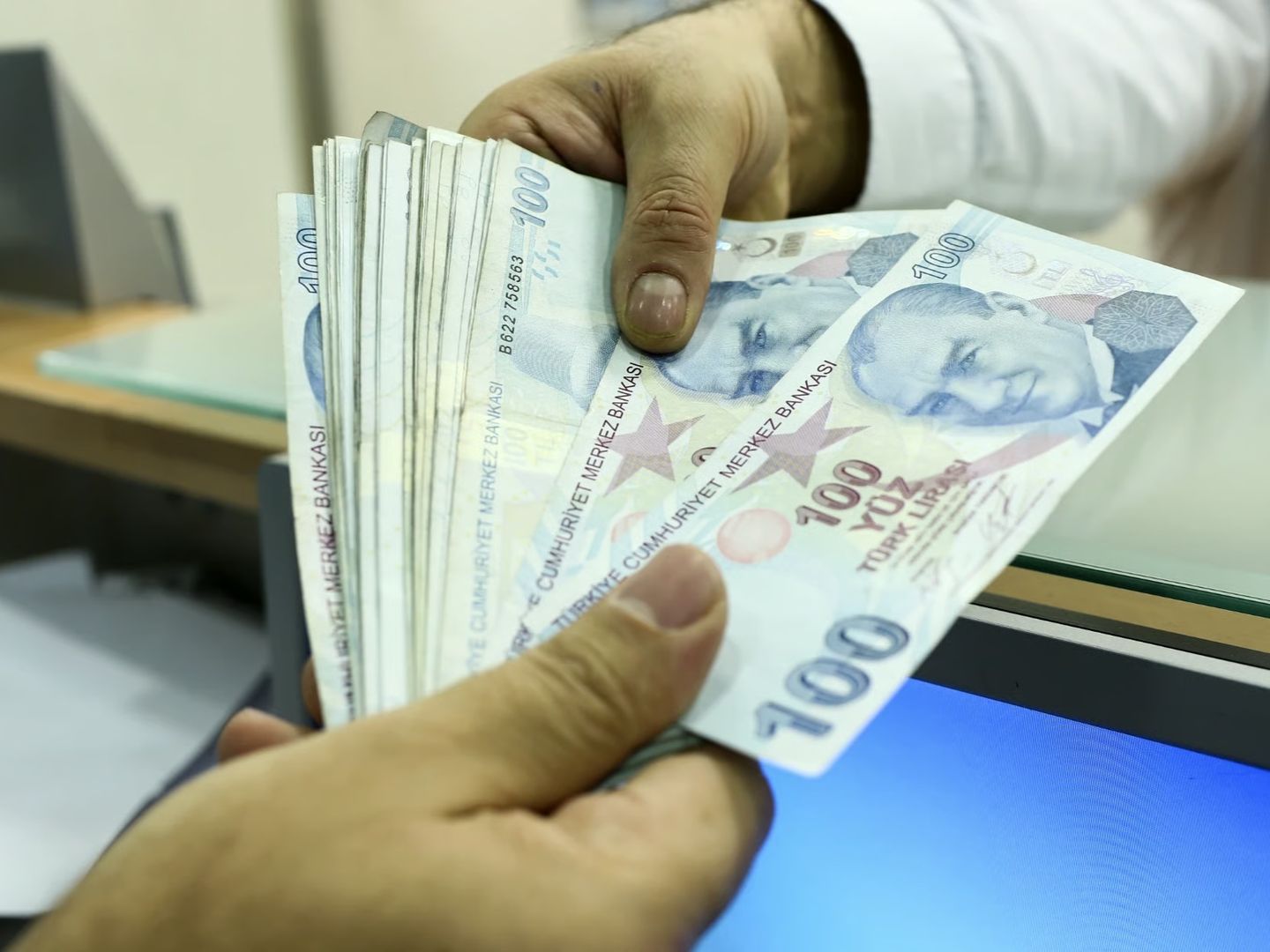 Emekli Bayram ikramiyesi ödeme tarihleri belli oldu mu? Emekli bayram ikramiyesi ödemeleri ne zaman, hangi tarihte?