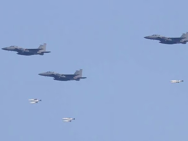 US, Japan, South Korea Conduct Joint Air Drills