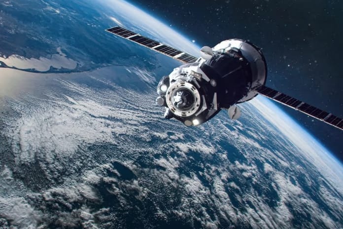 Musk'tan küresel ısınmaya radikal çözüm: İklimi uydularla kontrol etmek