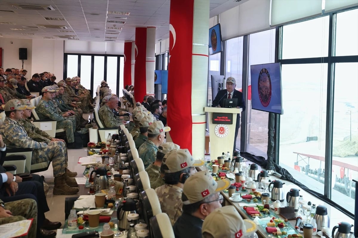 Bakan Güler, Ateş Serbest-2026'da ilk kez kullanılan silah sistemlerine dikkat çekti